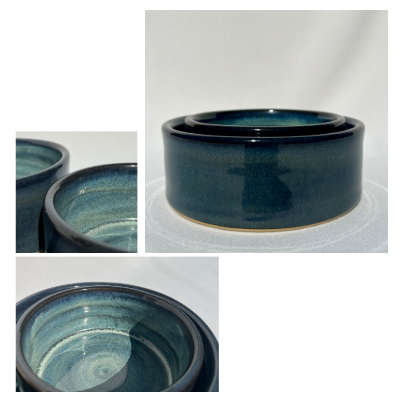 2 schaaltjes met rechte wand die in mekaar passen. buitenzijde blauw, binnenzijde aqua